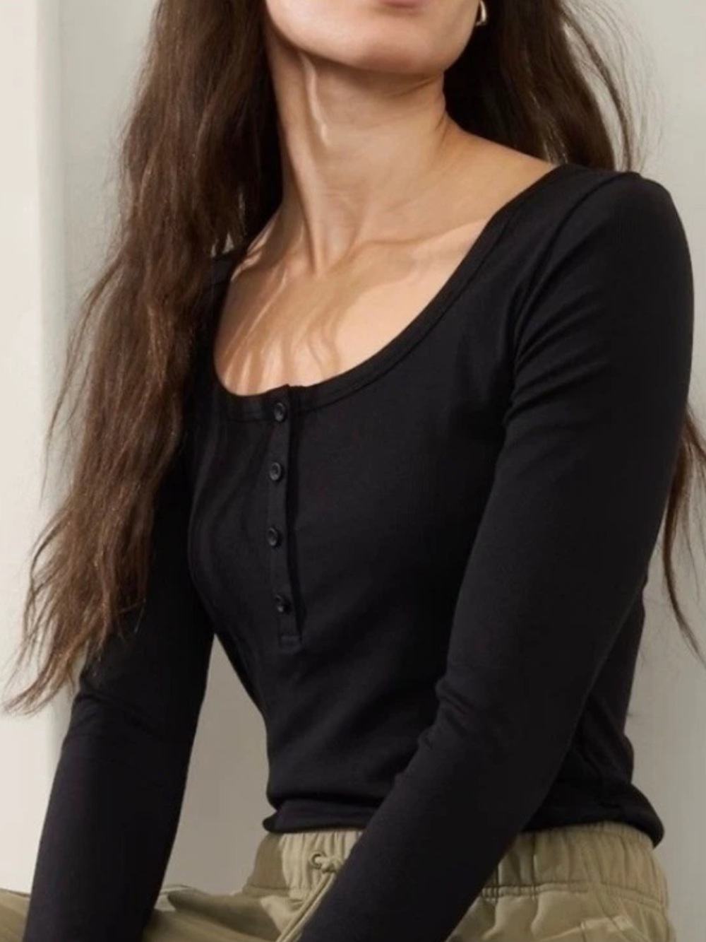 Athleta Black 🖤🖤🖤 Ribbed Long Sleeve Scoop Henley Top - L
